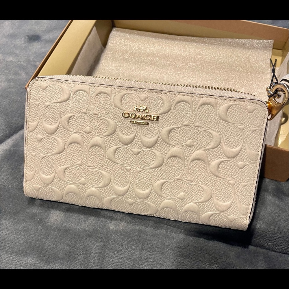 Coach - Zip Around Wallet - NWT